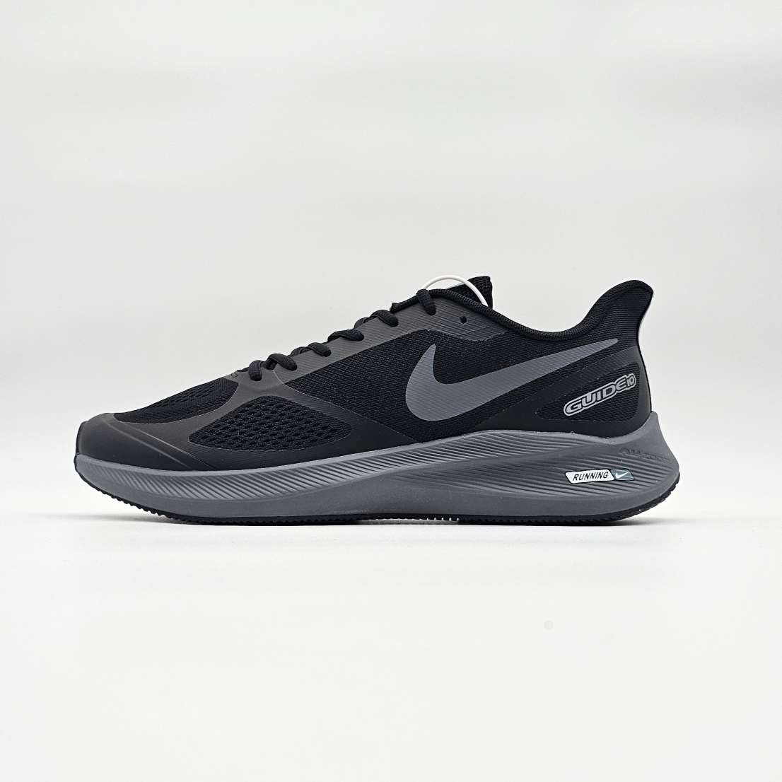 کتونی نایک گاید 10، کد 02 / Nike Guide 10