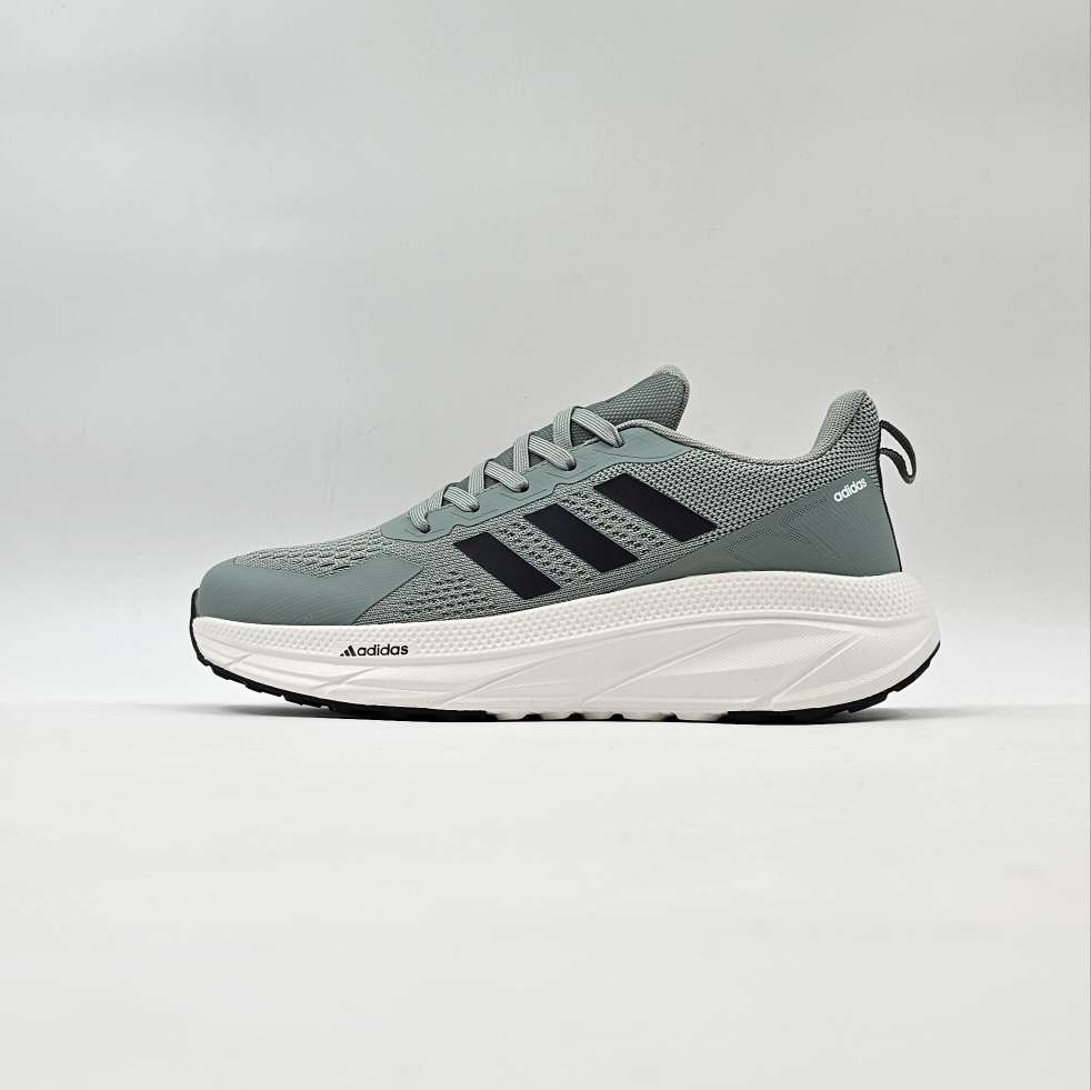 کفش ورزشی رانینگ، برند آدیداس، مدل BOOST